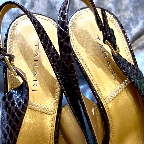 Tahari shoes Sz 10 - Picture 3 of 12